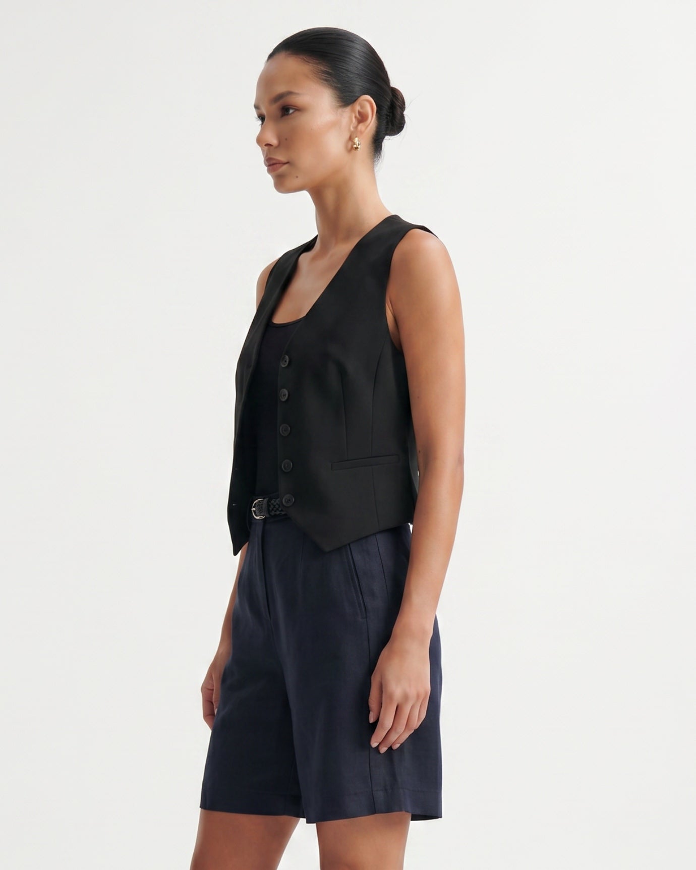 Linen Shorts Thin Style With Belt