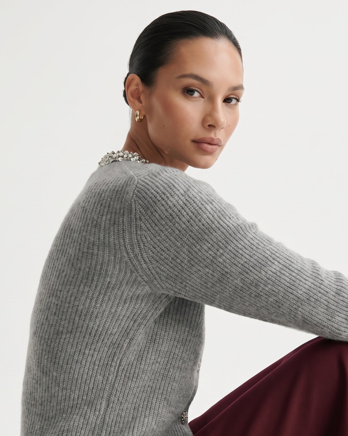 Round Neck Cashmere Knitted Diamond Cardigan