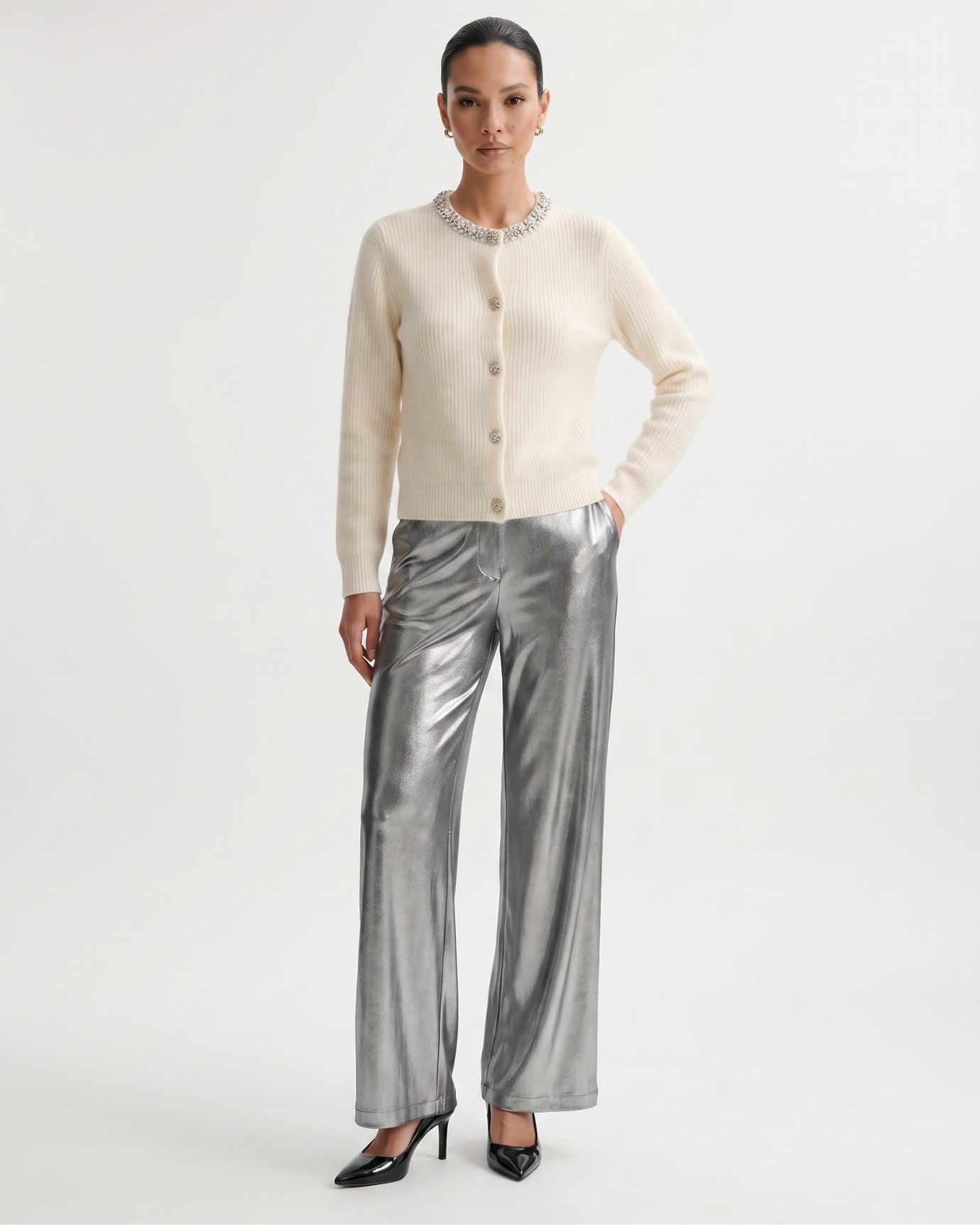 Round Neck Cashmere Knitted Diamond Cardigan