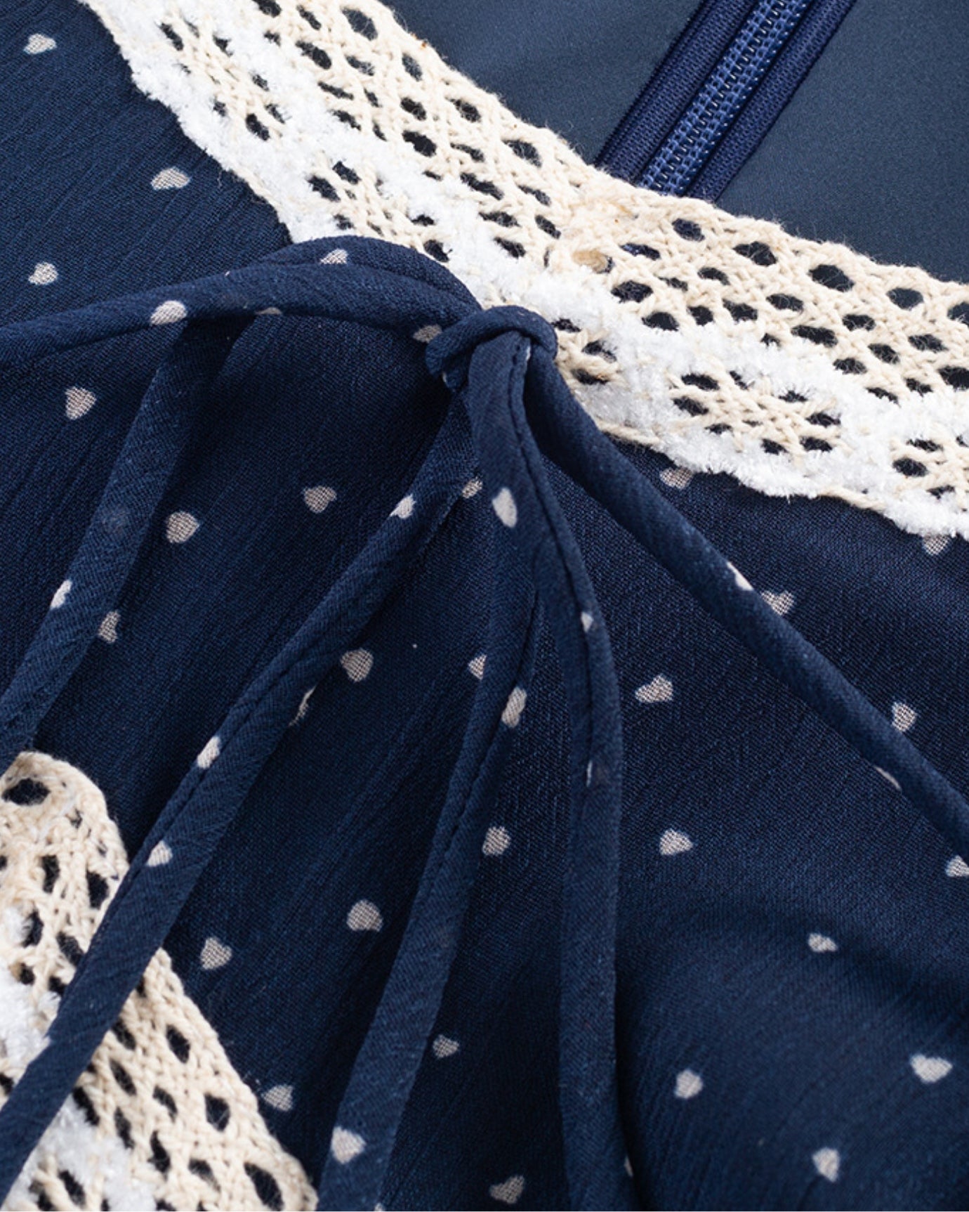 Lace Strap Bubble Sleeve Slim Dress
