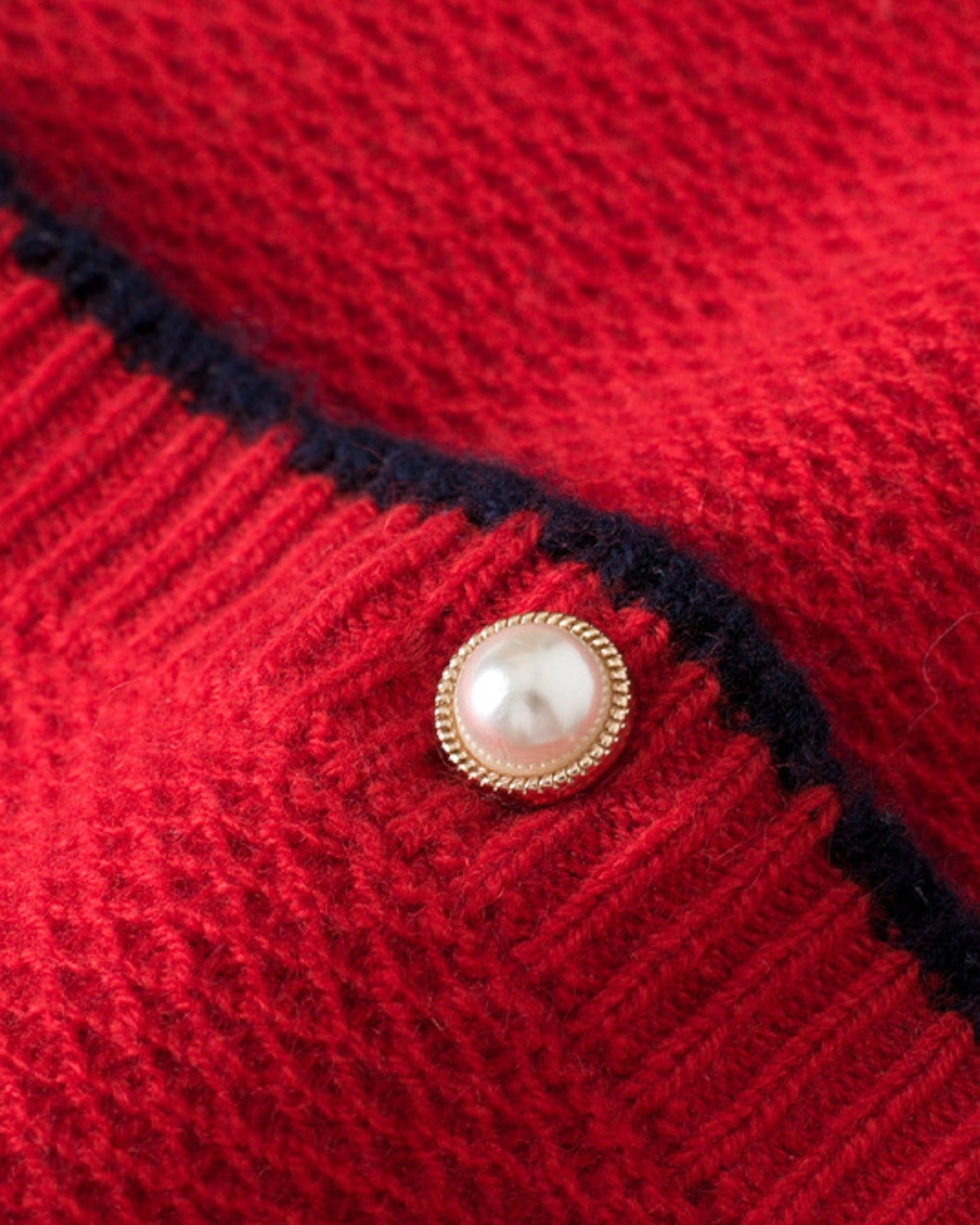 Cashmere Pearl Crewneck Knitted Cardigan