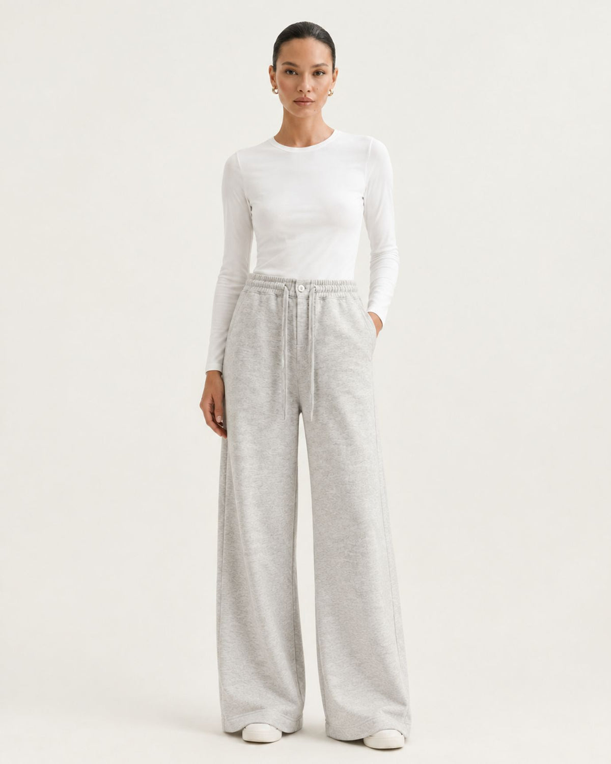 High-Waisted Drapey Star Print Straight Pants