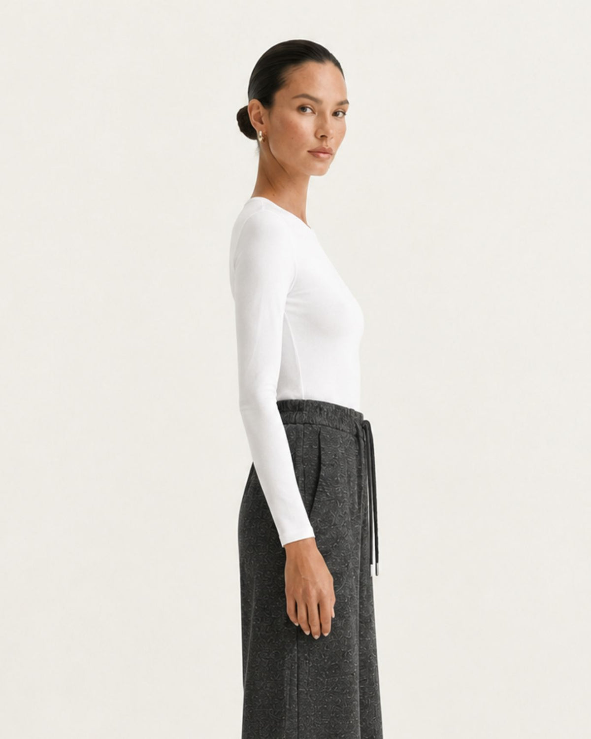 High-Waisted Drapey Star Print Straight Pants