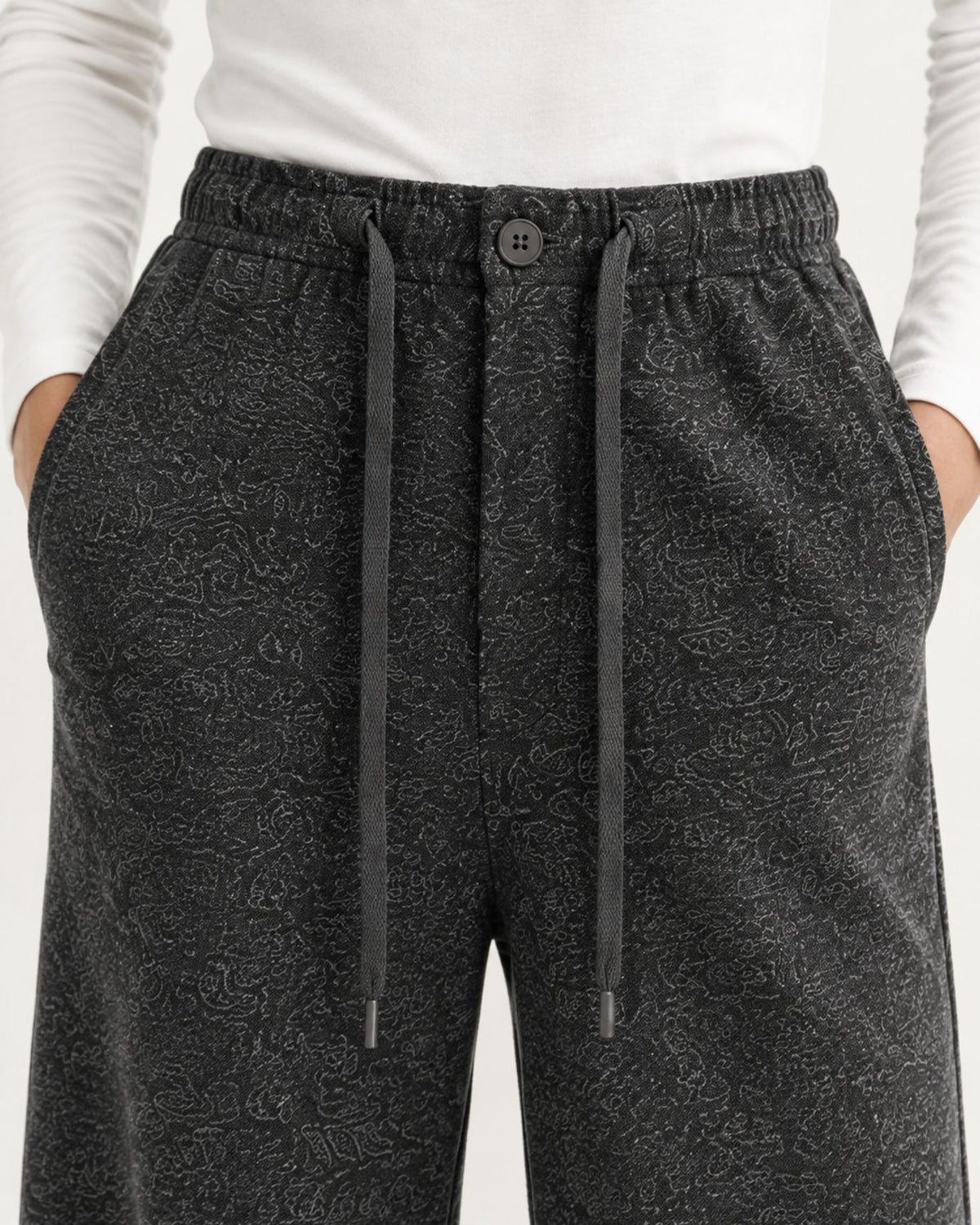 High-Waisted Drapey Star Print Straight Pants