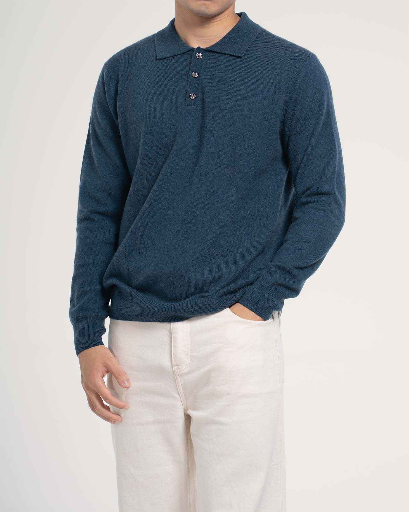 Men’s dark blue long sleeve cashmere polo with classic details