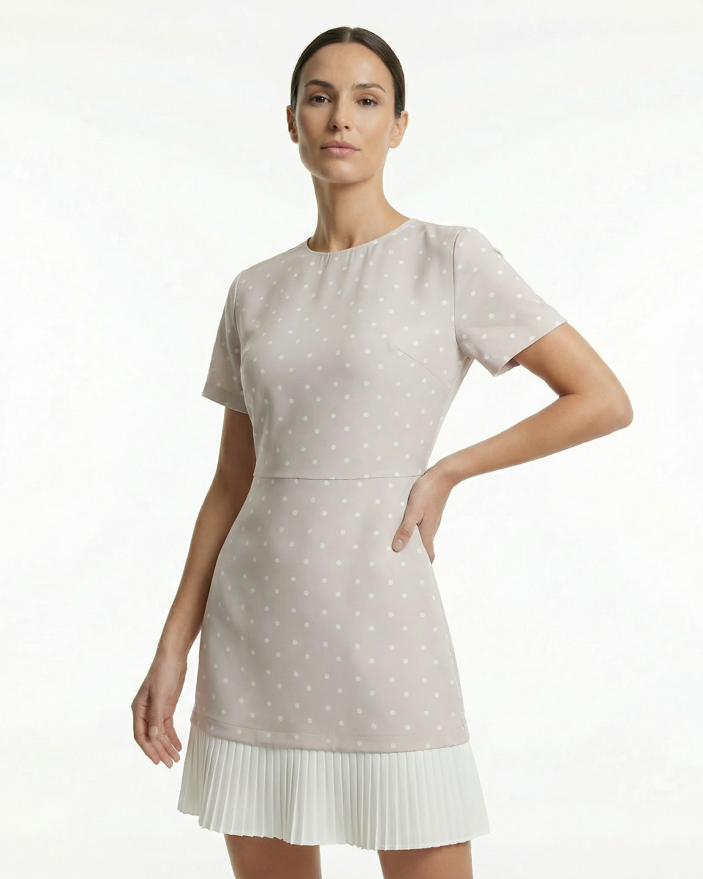 Kleid aus Eisseide mit Polkadot-Muster